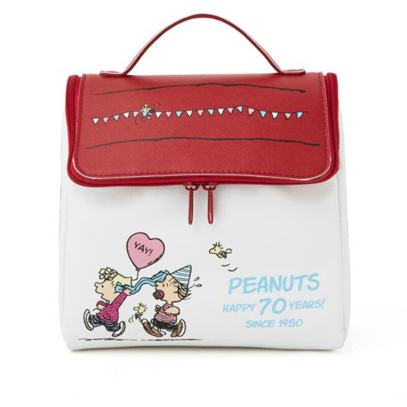 Travel Accessories In Japan - Snoopy Doghouse Shape Handheld Storage Bag